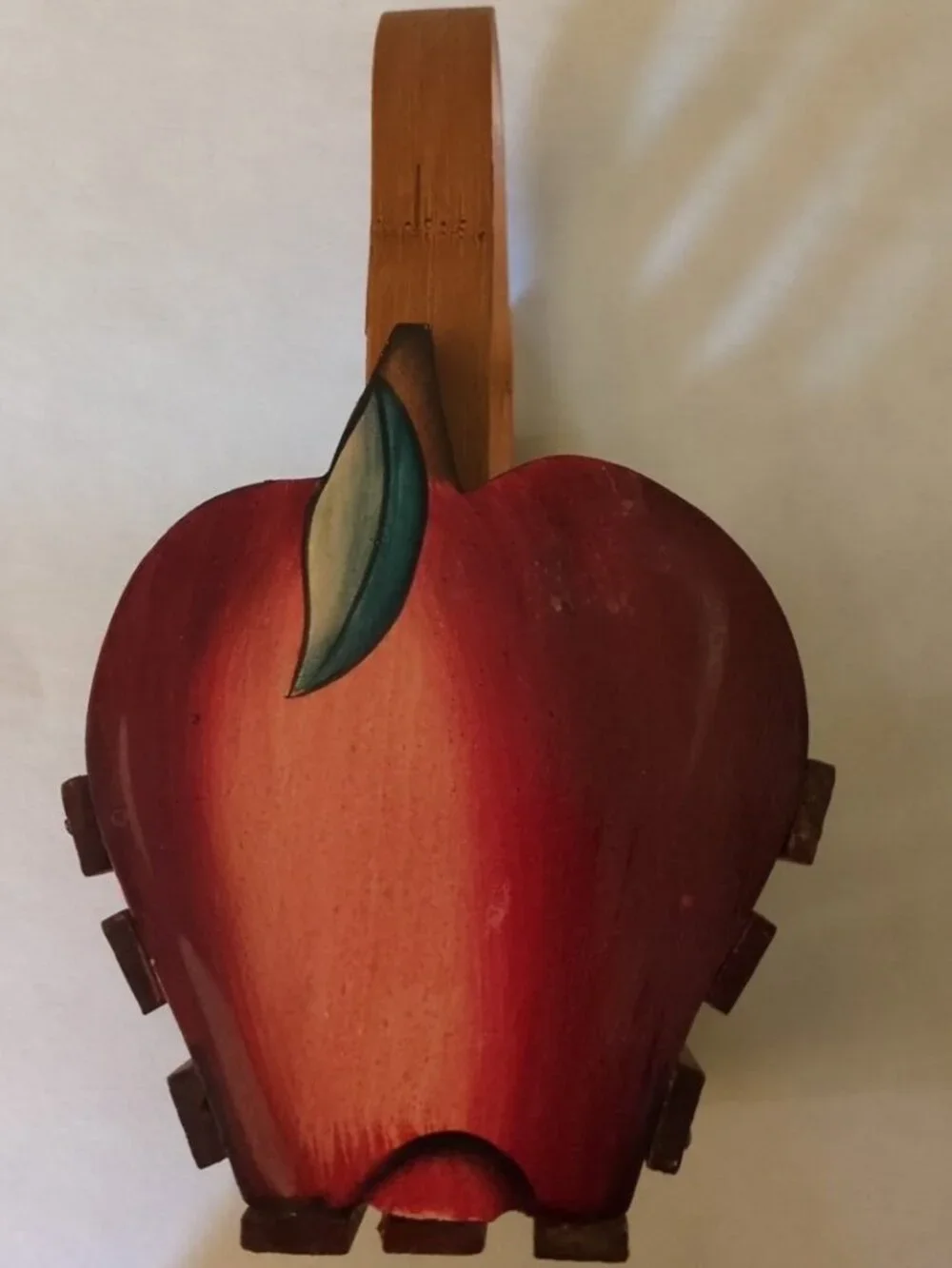 Vintage 1990s New Holland Floral Wood Apple Basket Farmhouse CottageCore Rustic